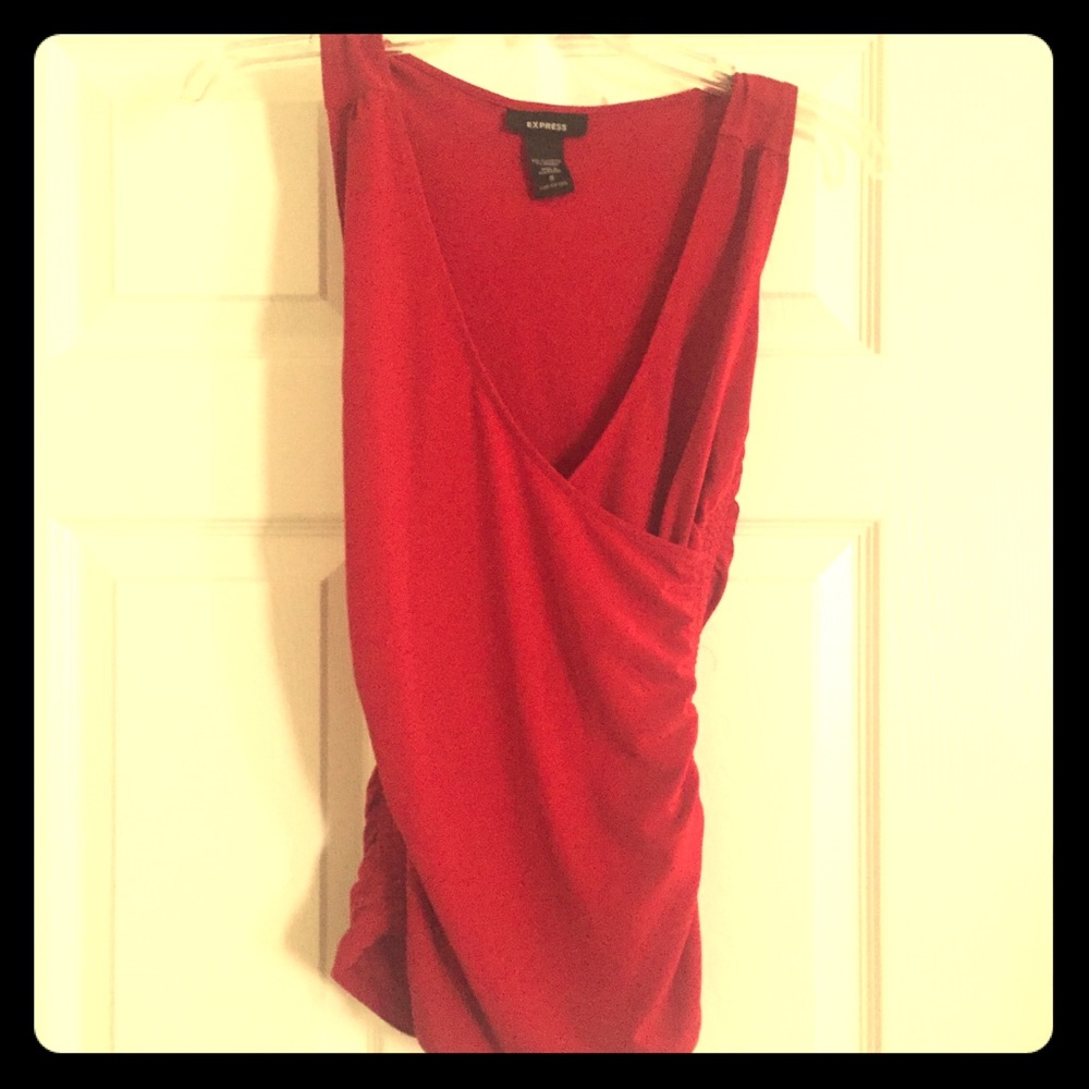 Express top red small